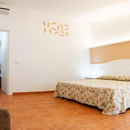 Giardino Degli Ulivi Masseria Hotel 4*