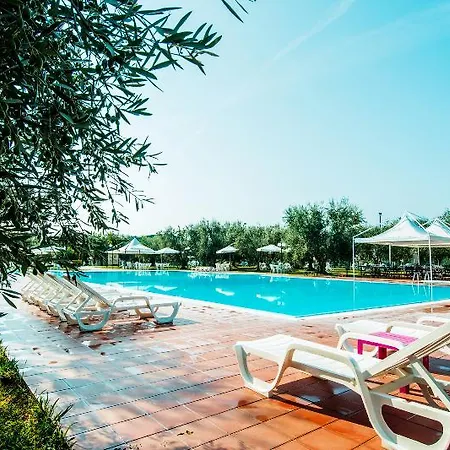 Hotel Giardino Degli Ulivi Masseria 4*